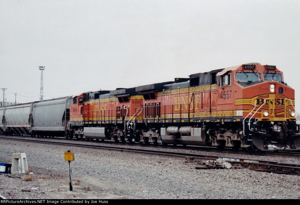 BNSF 4557 East